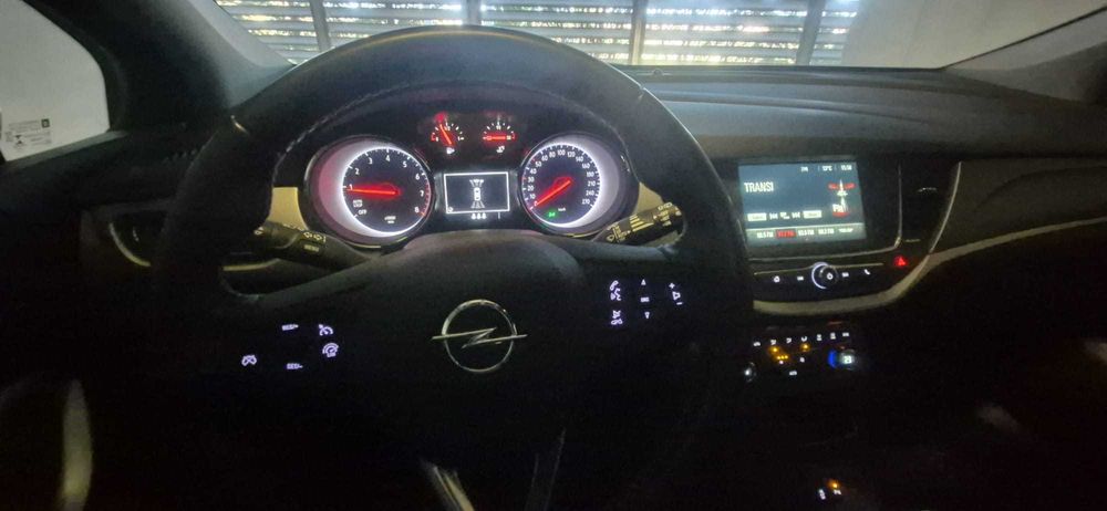 Opel Astra Sports Tourer 2020 culoare gri, AC Break, 1,2l, benzina