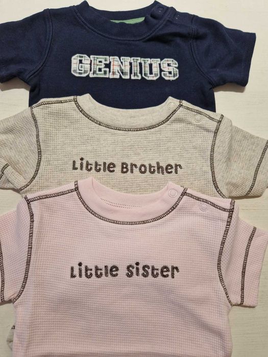 Бебешки бодита с надпис на GYMBOREE и MINIWEAR
