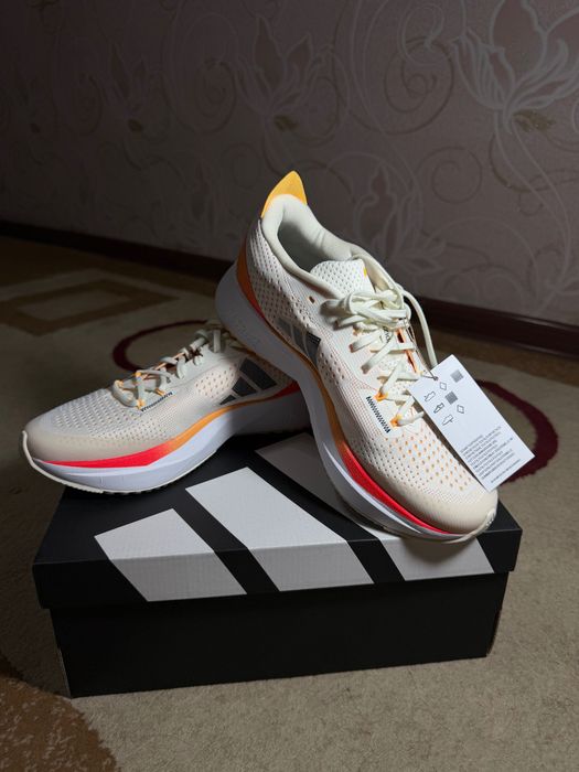 Женские кроссовки Adidas Adizero SL