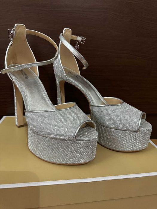 Официални сандали на платформа MICHAEL KORS