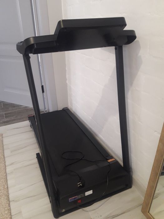 Продам беговую дорожку