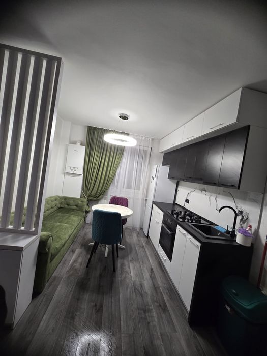 Închiriez apartament  2 camere