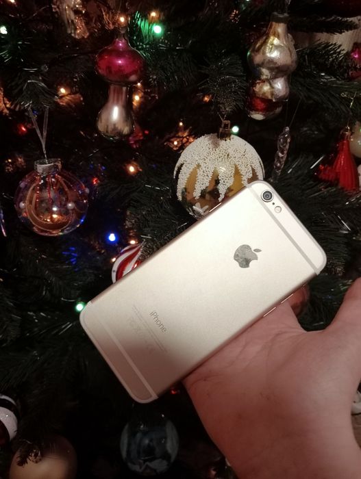 Продам  поко с51 и айфон 6