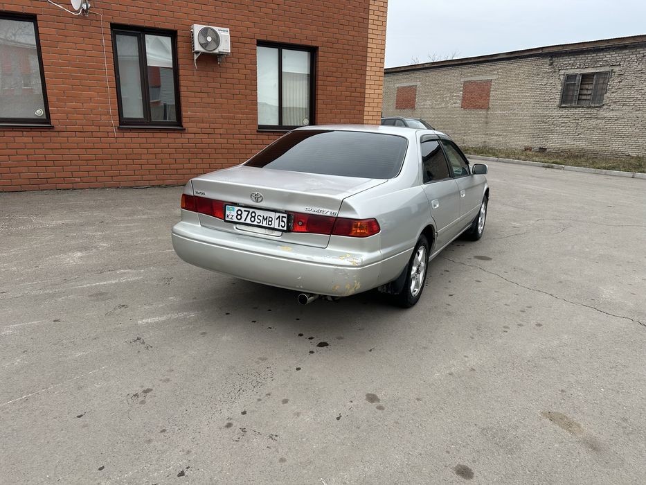 Продам Тойоту Камри 2001гв