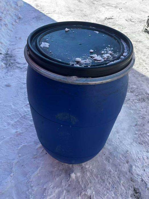 Бочка 200 литров с хомутом и крышкой в большом количестве