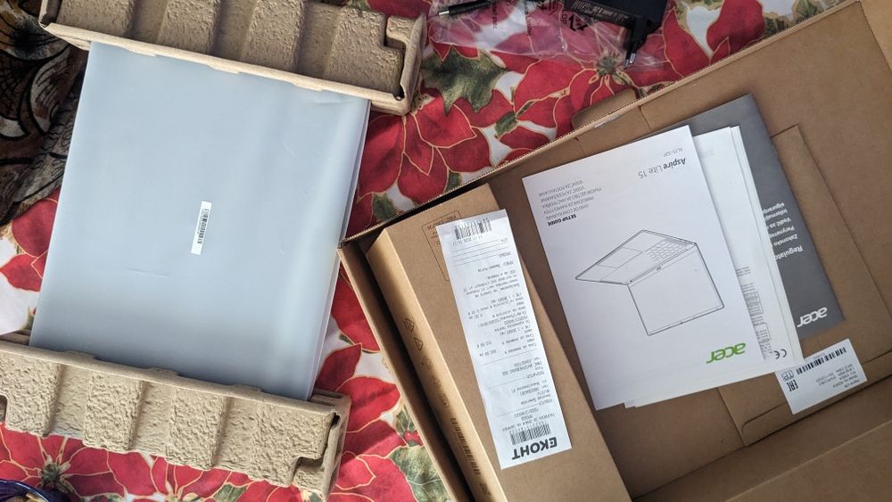 Лаптоп Acer Aspire Lite 15 инча нов