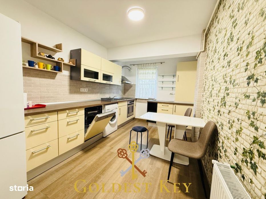 Apartament DECOMANDAT cu 2 camere terasa 120 mp garaj boxa depozitare