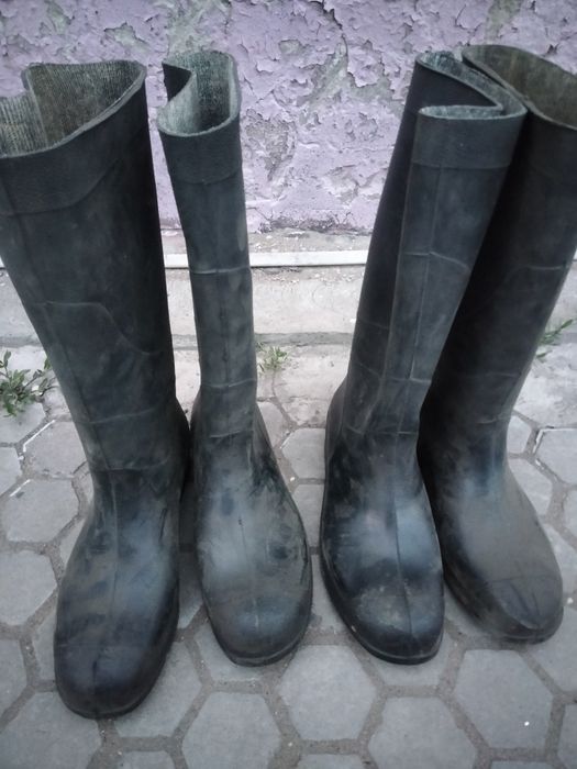 Продам сапоги резиновые 43.