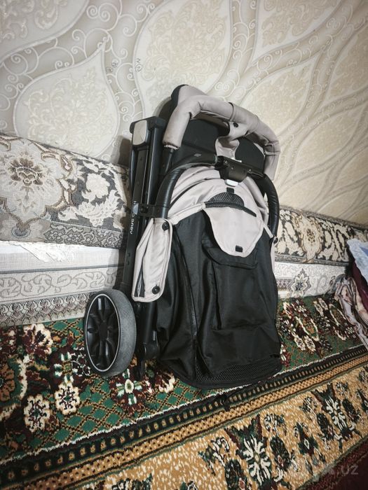 Коляска компактная