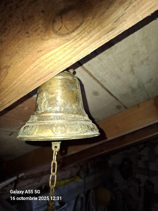 Vand clopot vechi de colectie