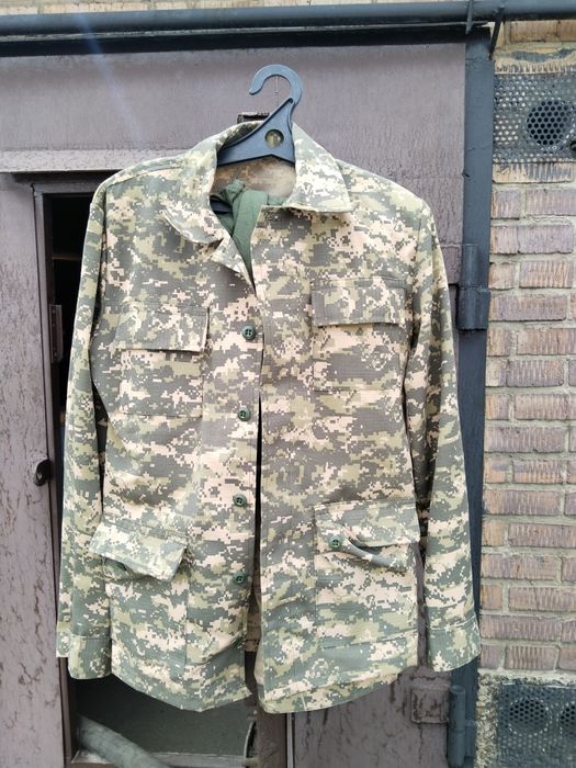 Продам военный костюм