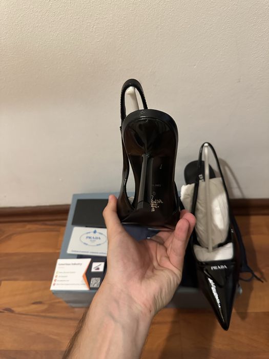 PRADA Logo-Plaque Slingback Pumps