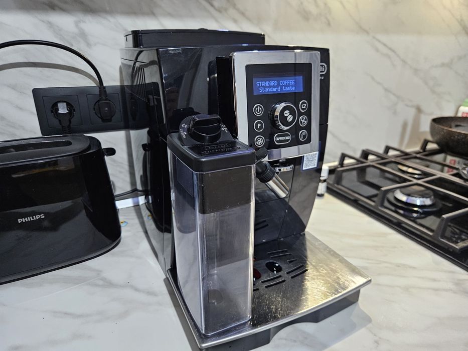 Espressor automat Delonghi Cappucino  + pahar sistem cappuccino