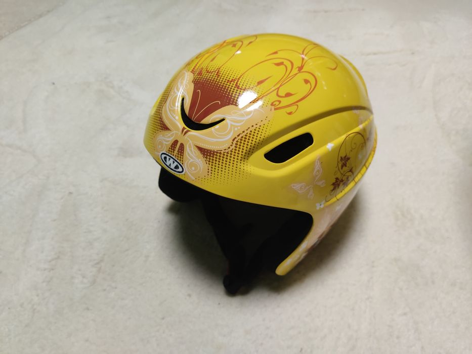 Casca de ski in stare foarte buna