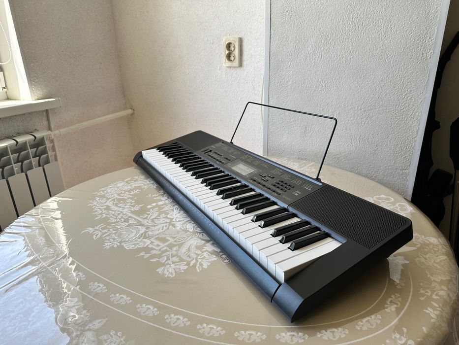 Пианино CASIO синтезатор