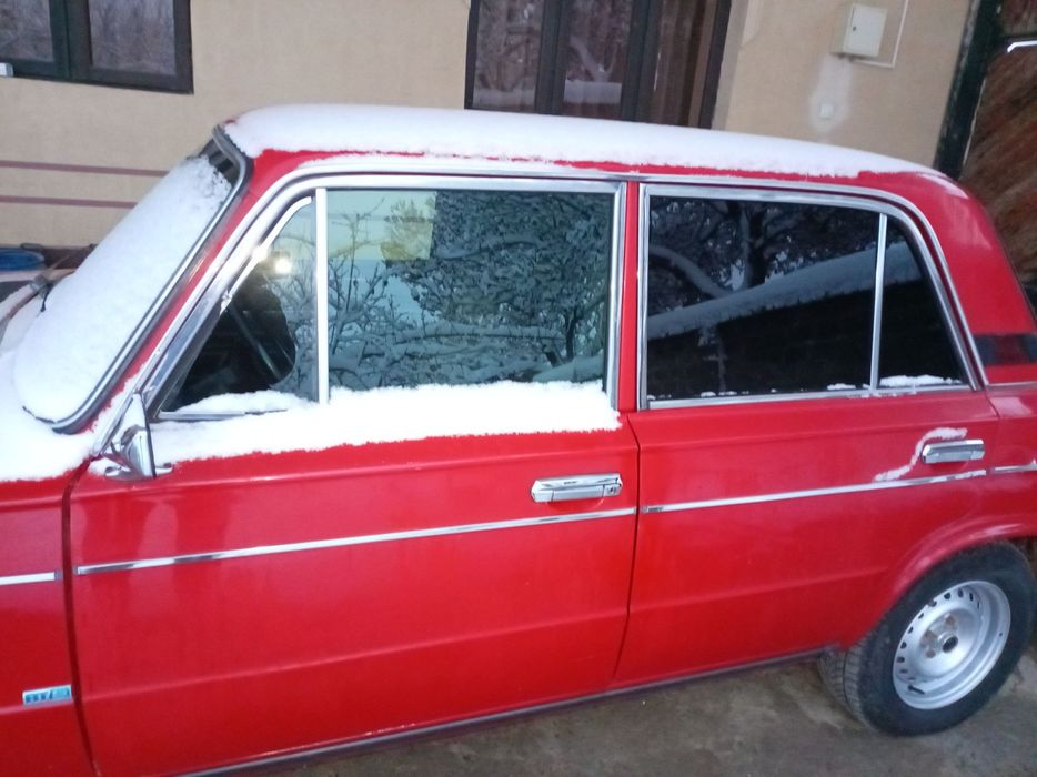 Vaz 2106 tezda sotiladi.