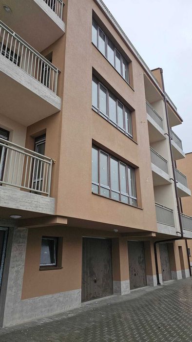 Продава се Тристаен апартамент в Пловдив, Остромила - 120 кв.м за 1125 €/кв.м - Снимка #13