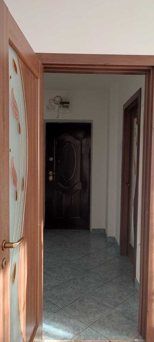 Vand apartament 2 camere