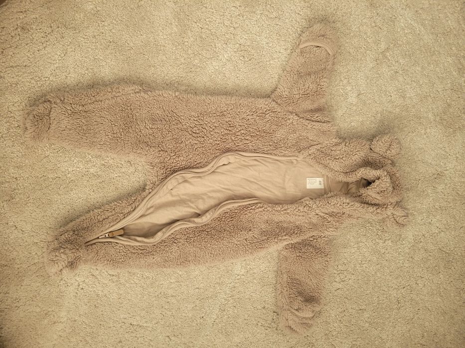 Costum pufos/ salopeta H&M 62mm,2-4 luni