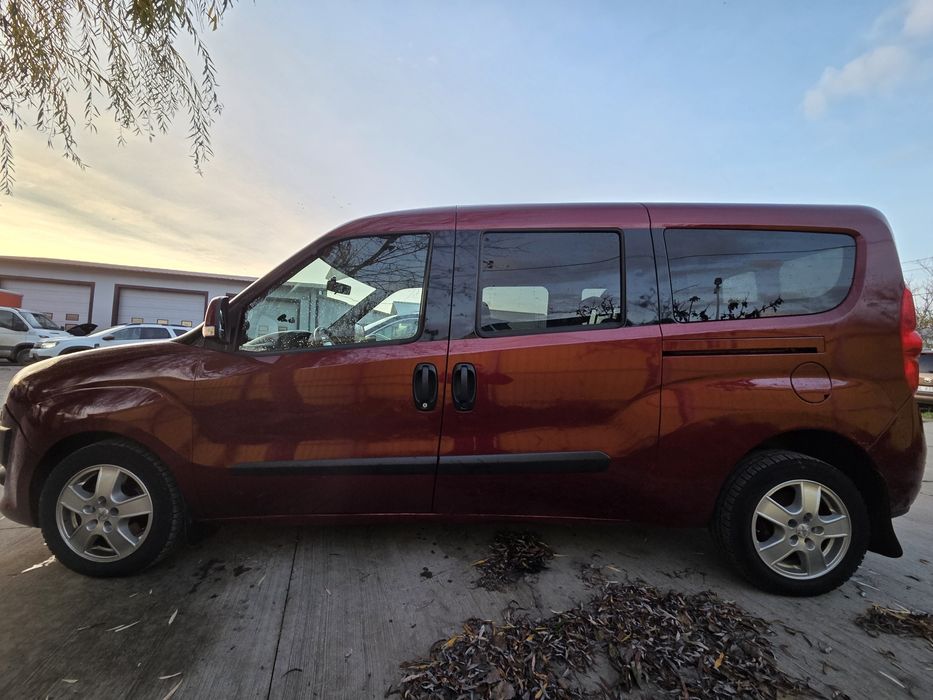 Fiat Doblo Maxi Lung 5 locuri autoutilitara