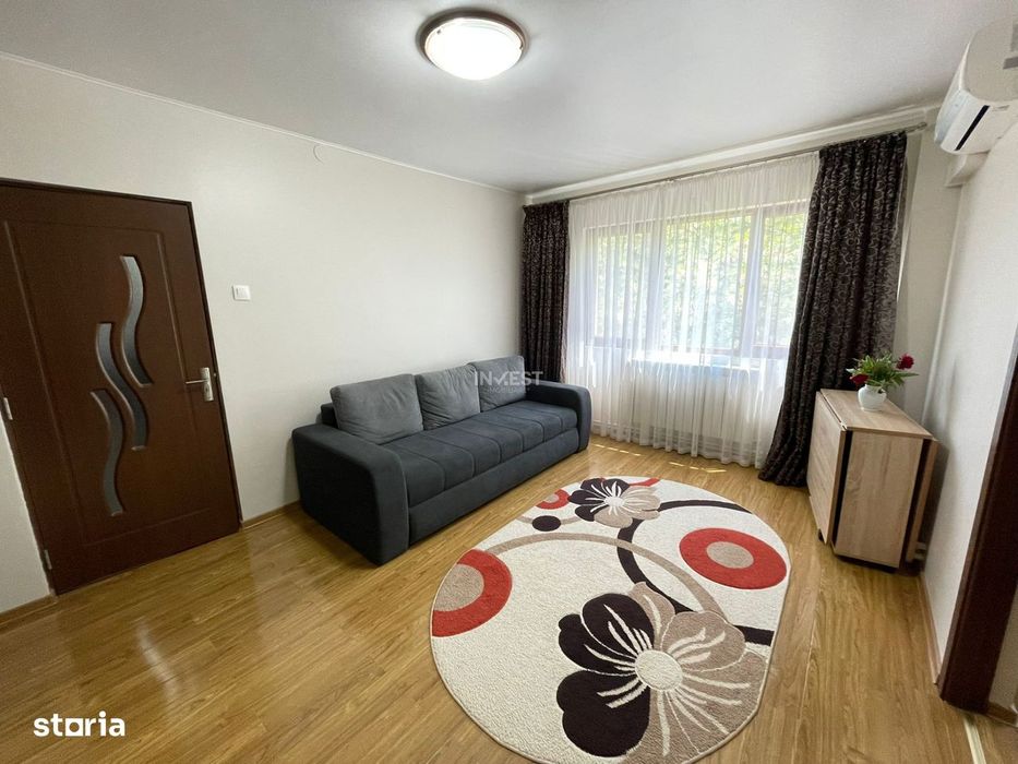 Apartament 3 camere-renovat-Podu Ros-etaj intermediar