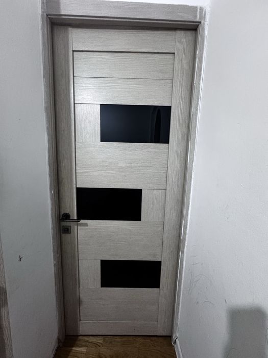 Продам межкомнатные двери