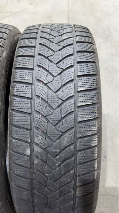 Зимни гуми 215/55/18 Dunlop
