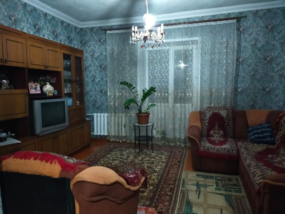 Продаеться 2х комнатная квартира.