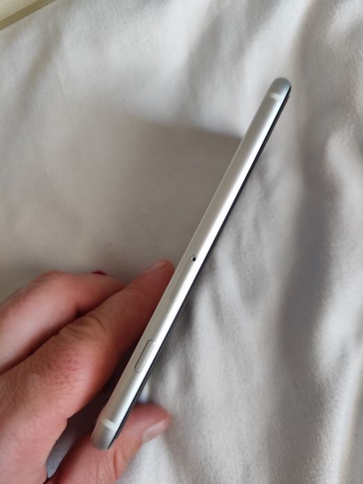 iPhone SE 2020,