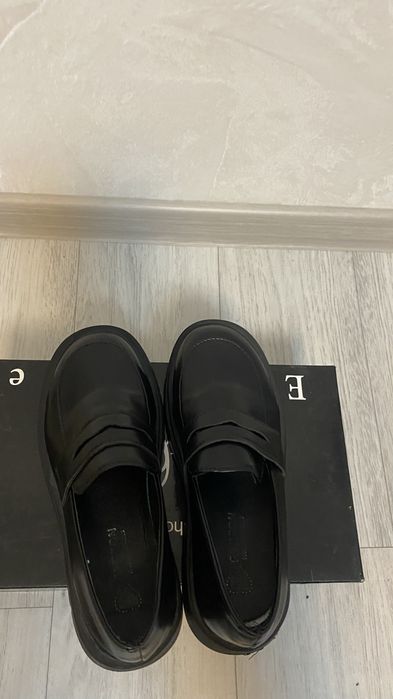 Школьная обувь 35 р