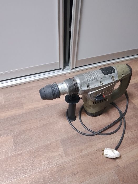 Продам Отбойник молоток