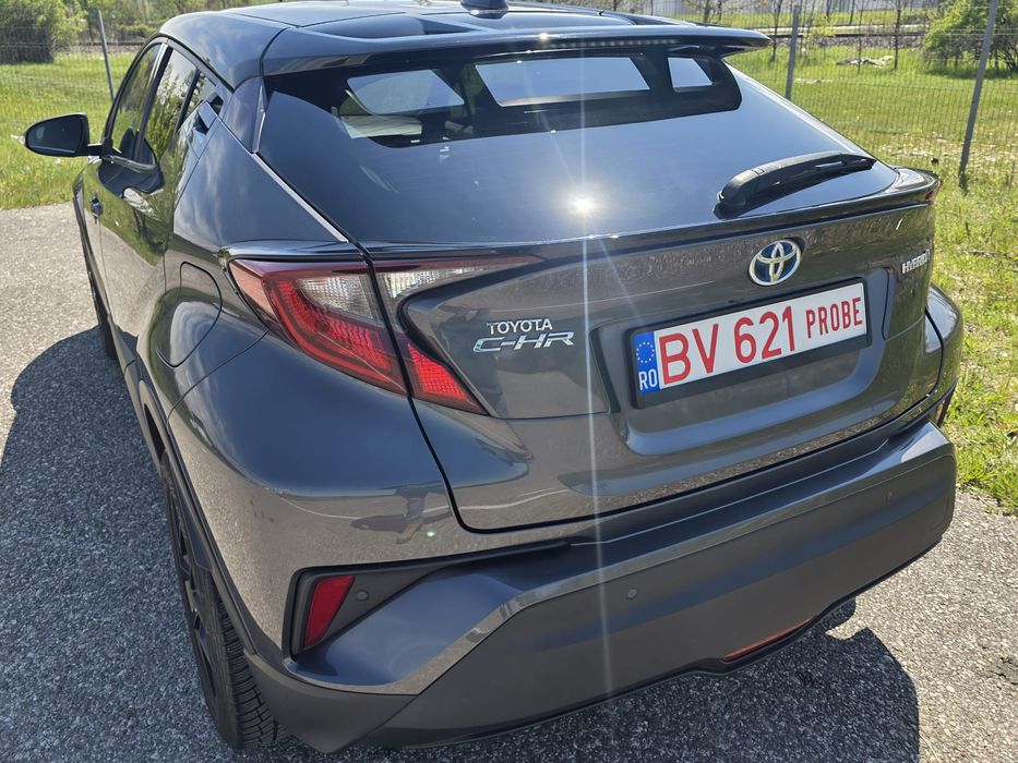 Toyota C-HR BI Tone 2021 garanție/rate 1.8 hybrid