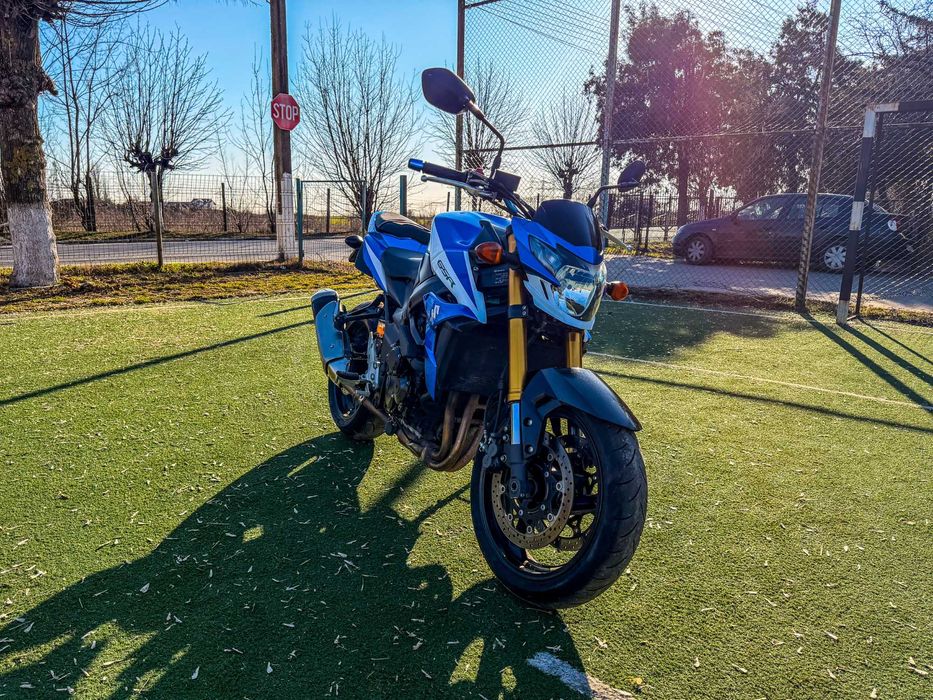 Suzuki GSR 750 - 2014