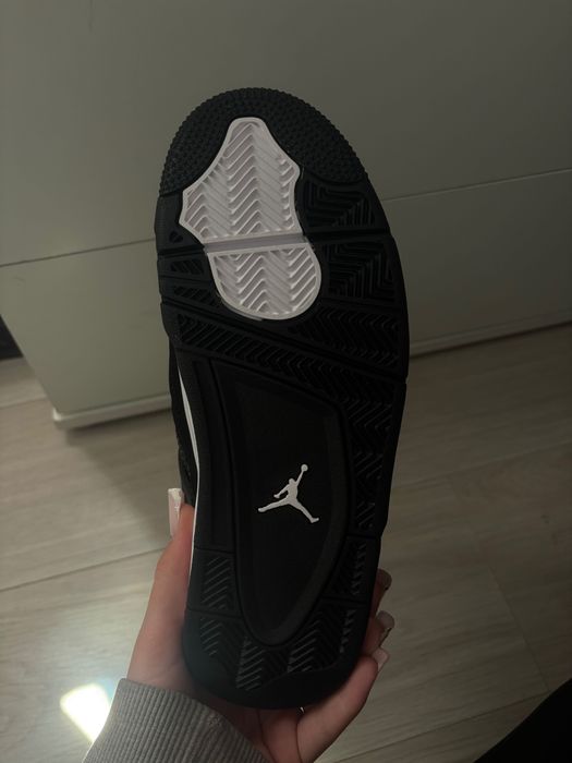 adidasi jordan 4 white thunder marimea 39