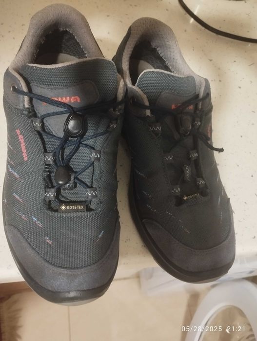 Детски туристически обувки lowa