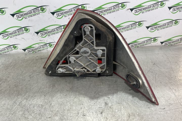 Lampa / Tripla stop stanga pe aripa Mercedes-Benz C-Class W203