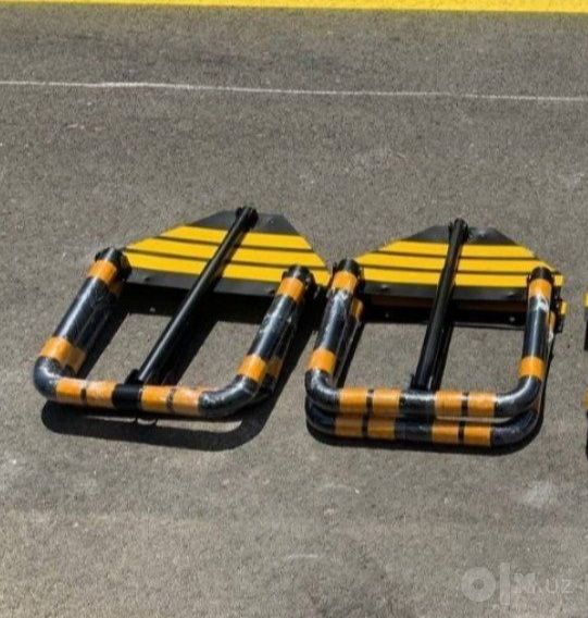 Парковка и боковые барьеры. Parkovka parking
