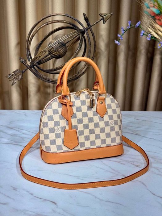 Geanta Louis Vuitton