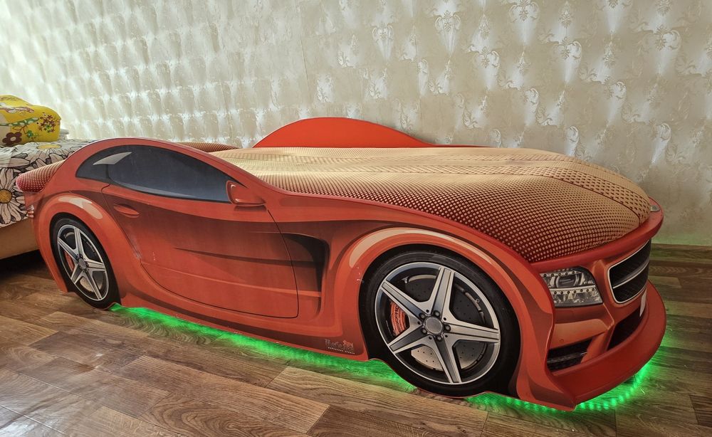 Кровать-машинка Мерседес