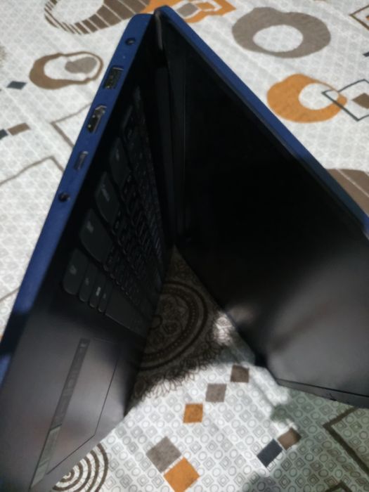 СРОЧНО!! Ноутбук Lenovo IdeaPad 1i 8/256