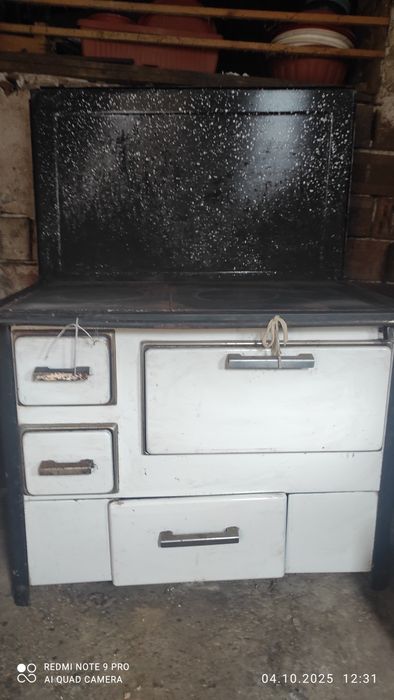 Сръбска готварска печка на дърва