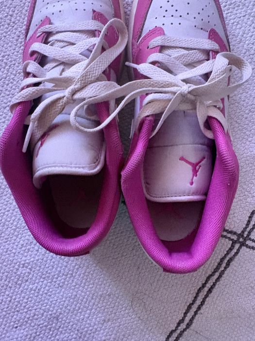 nike jordan обувки