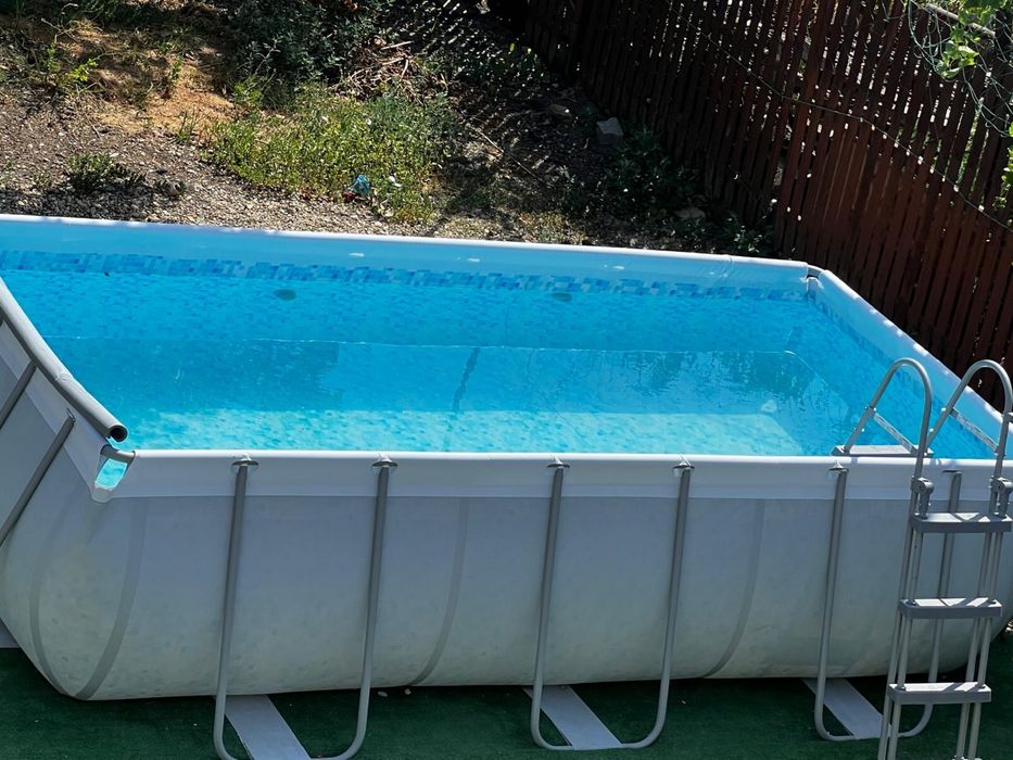 Piscina pe cadre