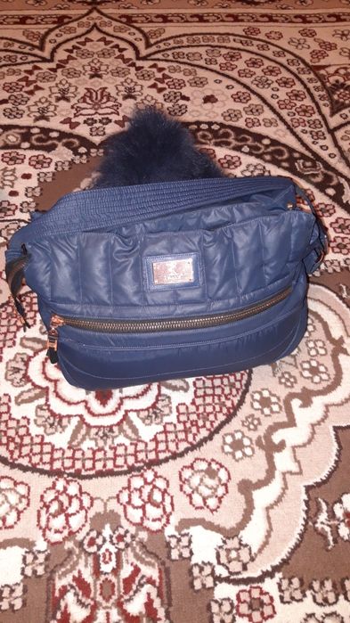 Продам Куртку женскую!!!