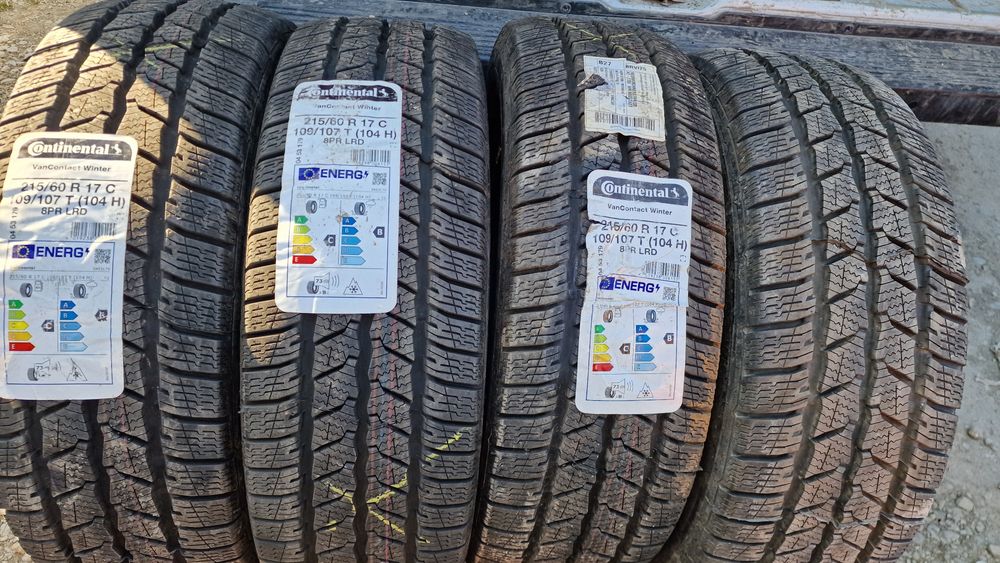 Anvelope 215/60R17C marca Continental, DOT 2022,M+S,noi