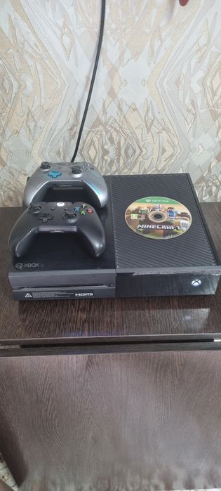 Xbox one 500 ГБ в