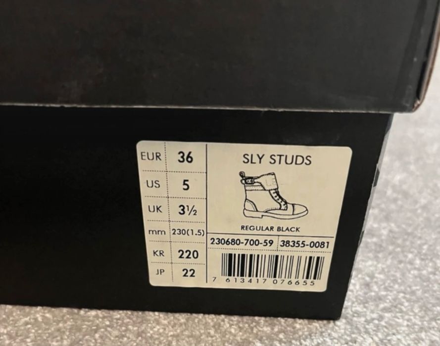 Bocanci piele naturala Levi’s