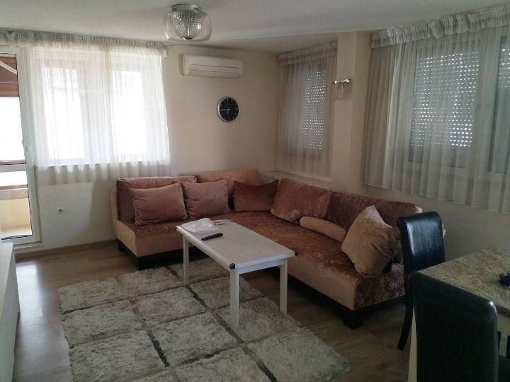 Дава се под наем Двустаен апартамент в Пловдив, Кършияка - 65 кв.м за 500 € - Снимка #1