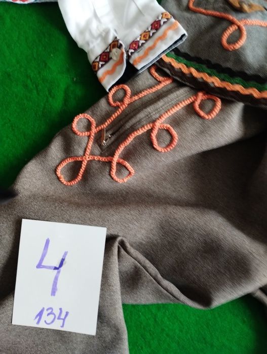 Народни носии за 7 -8 годишни момчета