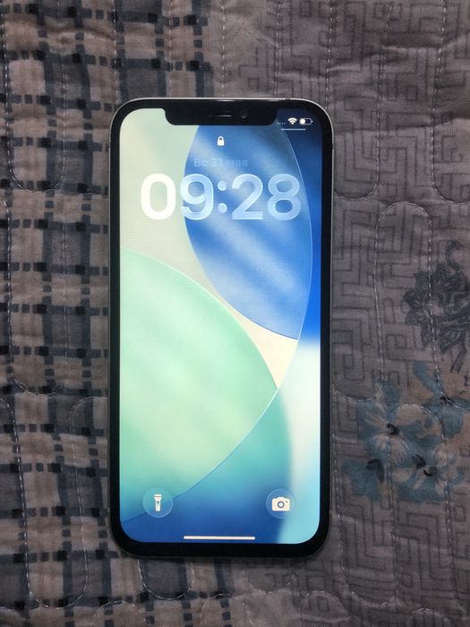 продам ipnone 12 айфон 12